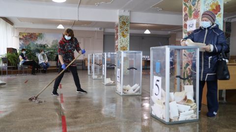 Мужчине не понравилось замечание в его адрес, после чего он стал вести себя агрессивно. Пришлось вызывать полицию. Новости Днепра