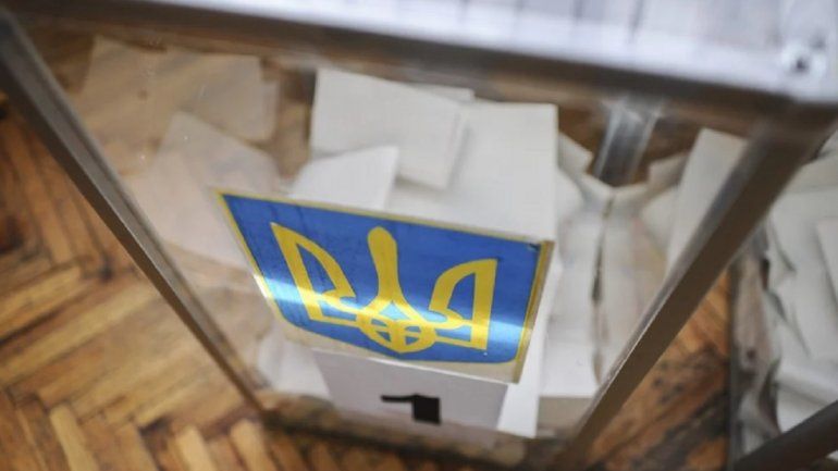 Сегодня, 24 октября, по всей Украине объявлен "день тишины". В этот день запрещена любая политическая агитация. Новости Украины