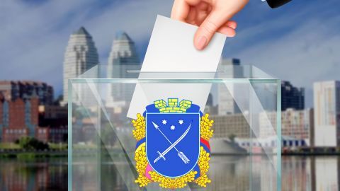 Температурный скрининг, маски и очереди: как голосуют днепряне на местных выборах. Новости Днепра