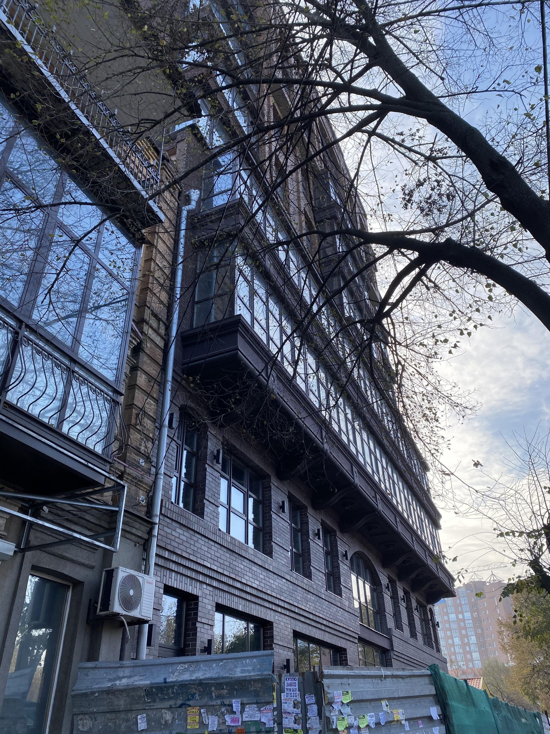 Пустой новострой. Новости Днепра