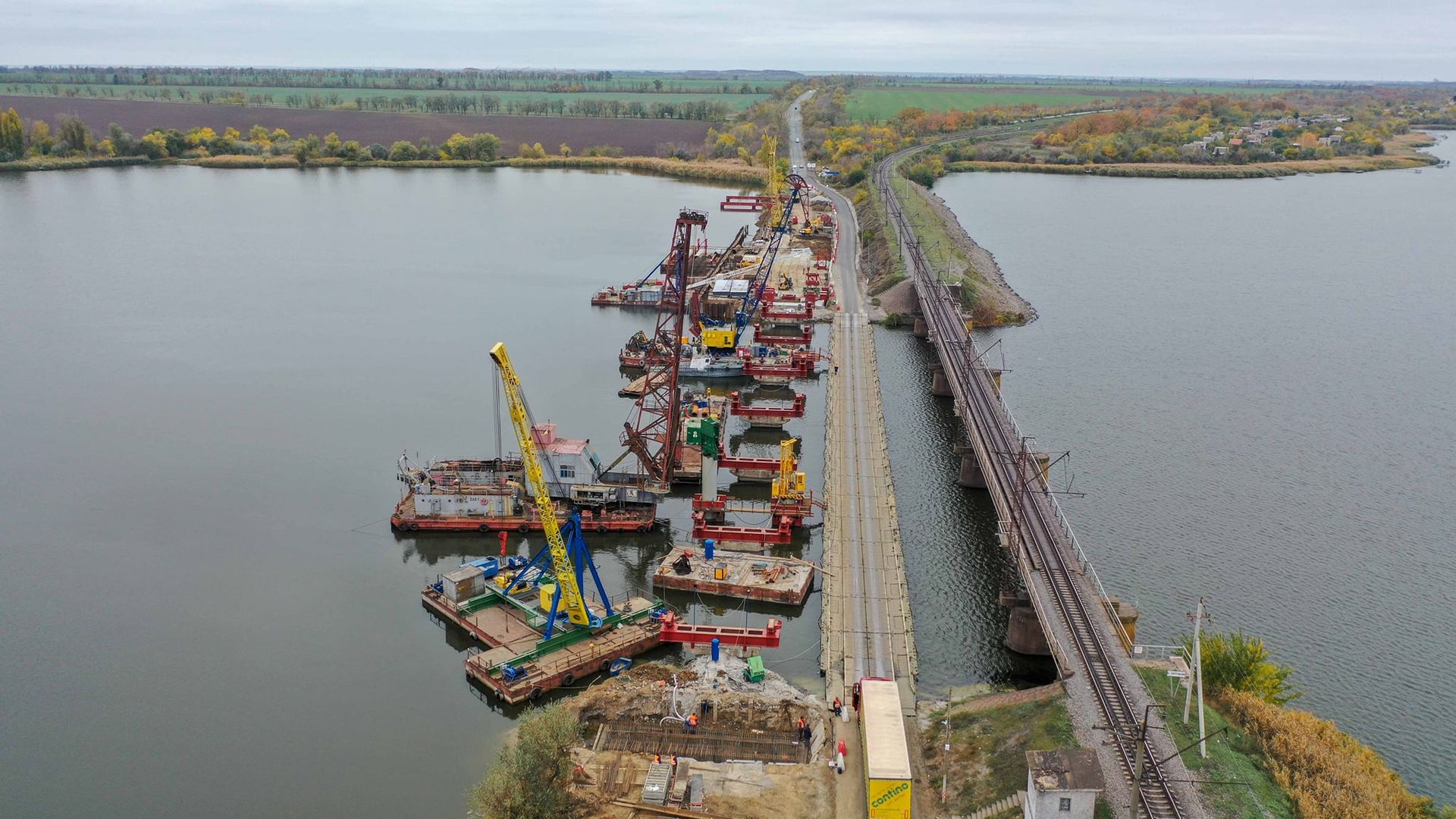 Юрий Голик: Началась реконструкция разрушенного моста под Никополем