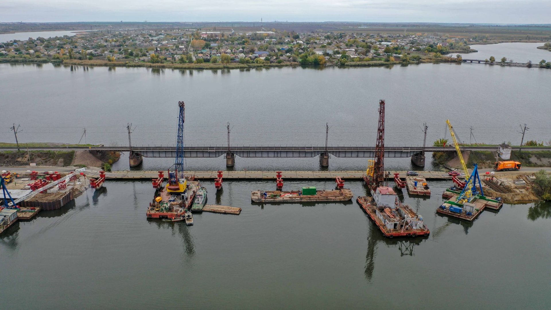 Юрий Голик: Началась реконструкция разрушенного моста под Никополем