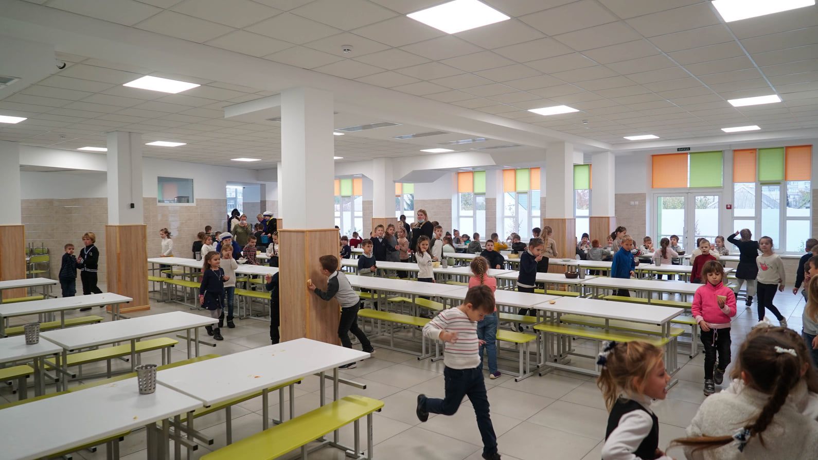 «Велике будівництво»: Юрий Голик показал фотографии новой чудо-школы в Слобожанском