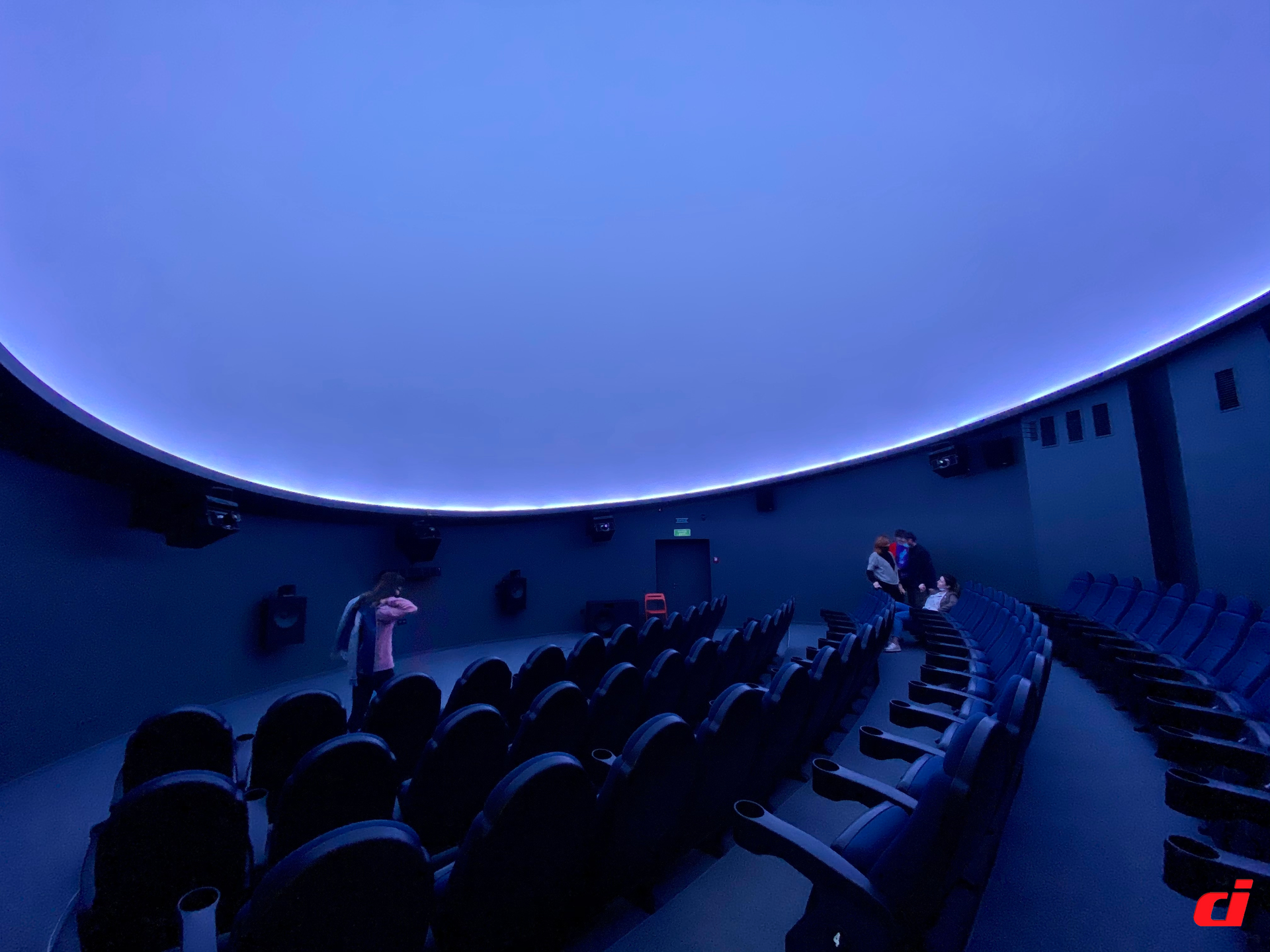 Планетарий встретил. Новости Днепра