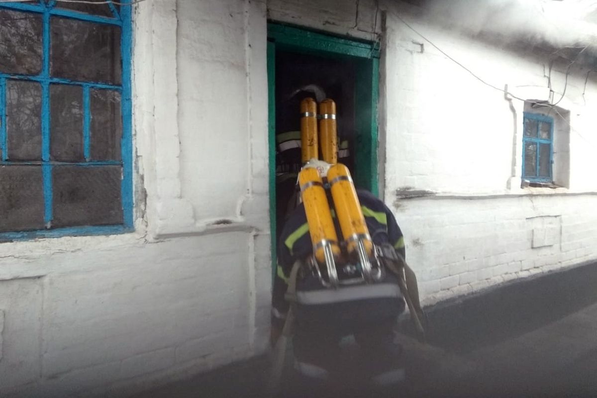 Мать с сыном. Новости Днепра