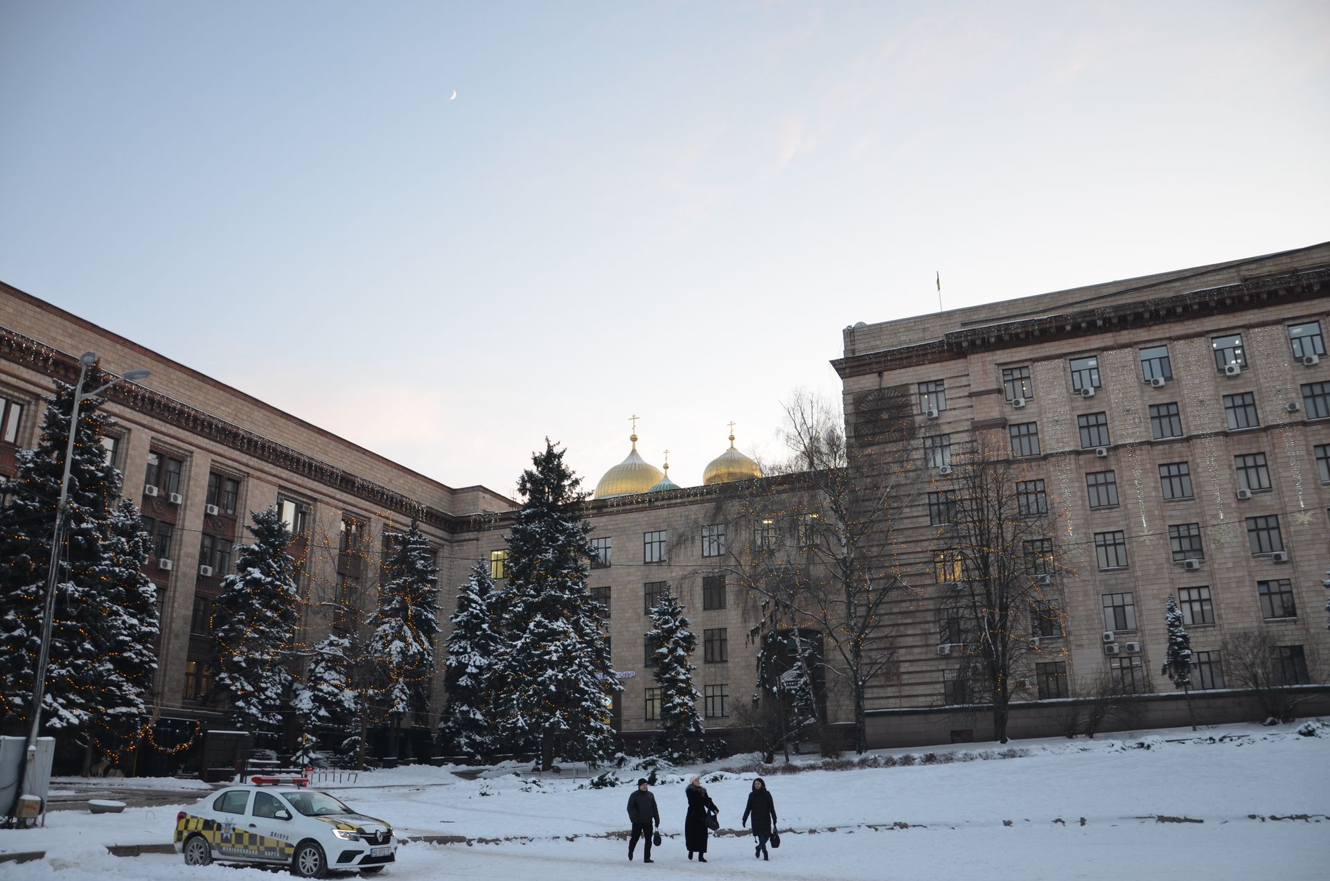 Огромные сосули. Новости Днепра