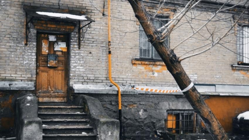 Повесилась на собачьем поводке. Новости Днепра