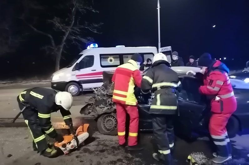 Лобовое столкновение. Новости Днепра