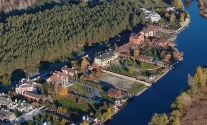 Супруга Загида Краснова получила участок леса возле собственного дома. Новости Днепра