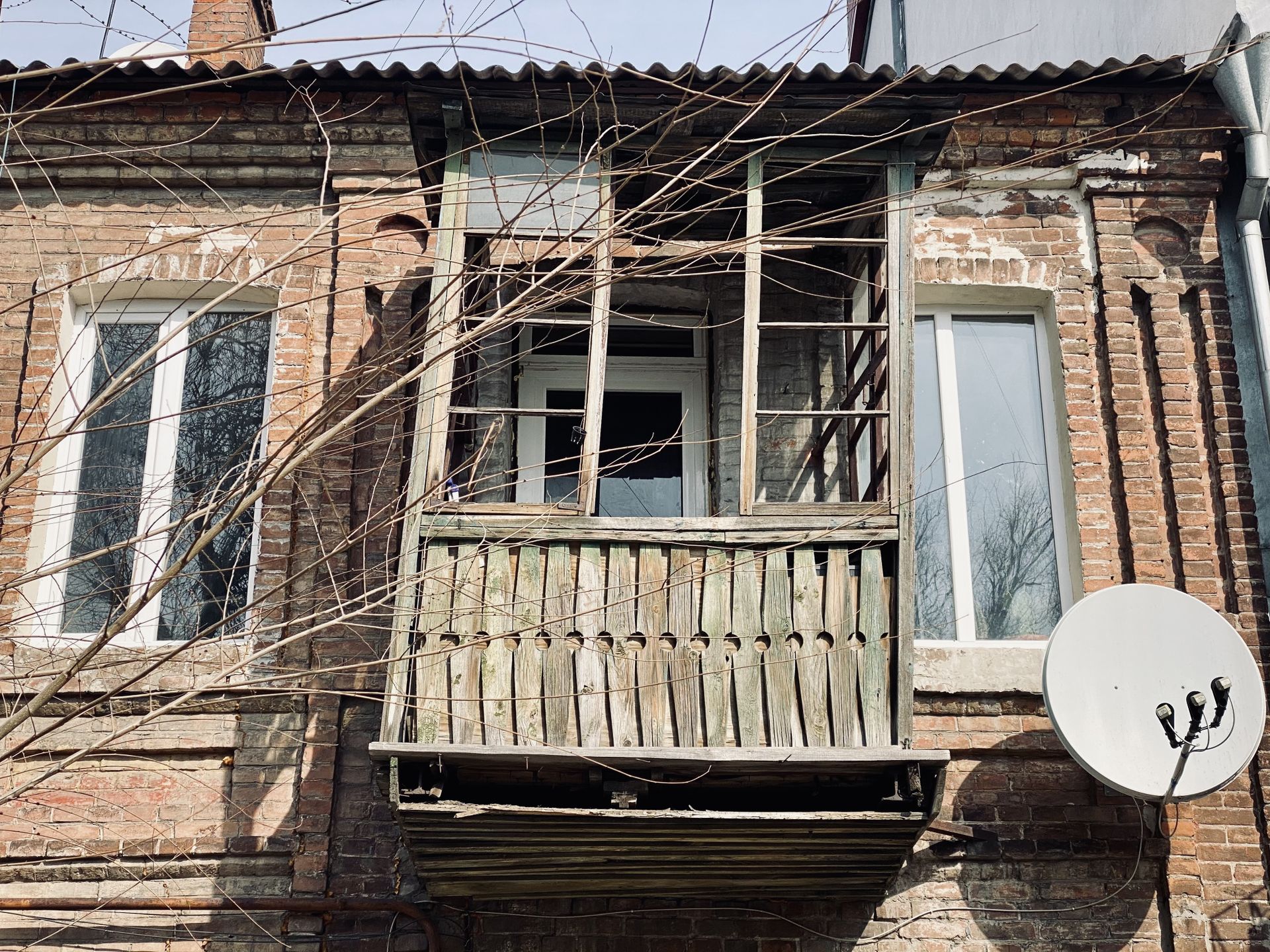 Удивительное рядом: где найти 120-летний деревянный балкон в Днепре. Новости Днепра