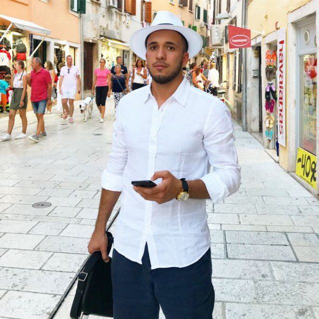 Километры земельных участков и частная картинная галерея: чем живут уполномоченные представители депутатских фракций облсовета. Новости Днепра