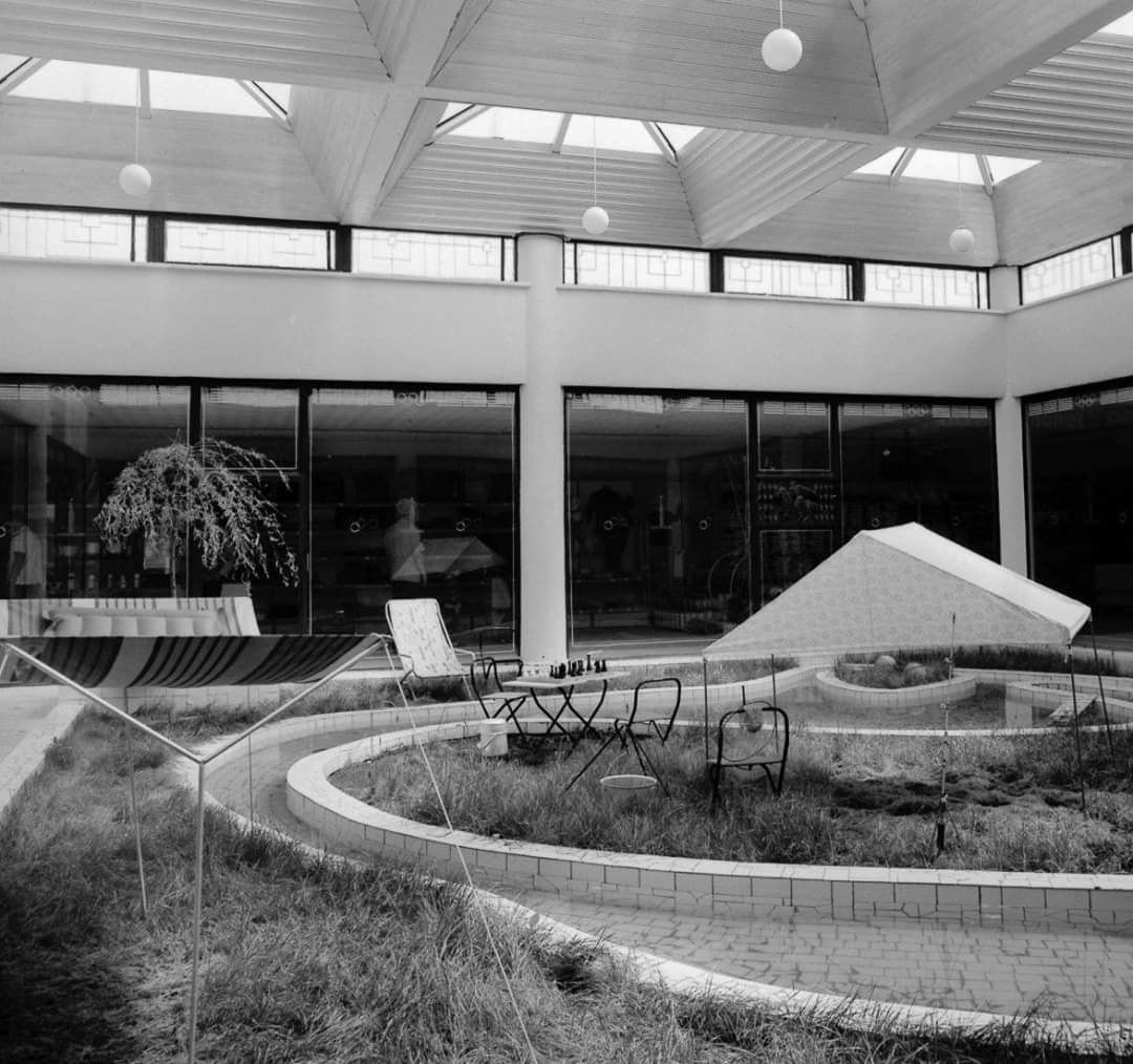 Умирающий «Нептун»: как сейчас выглядит легендарный магазин на Солнечном. Новости Днепра