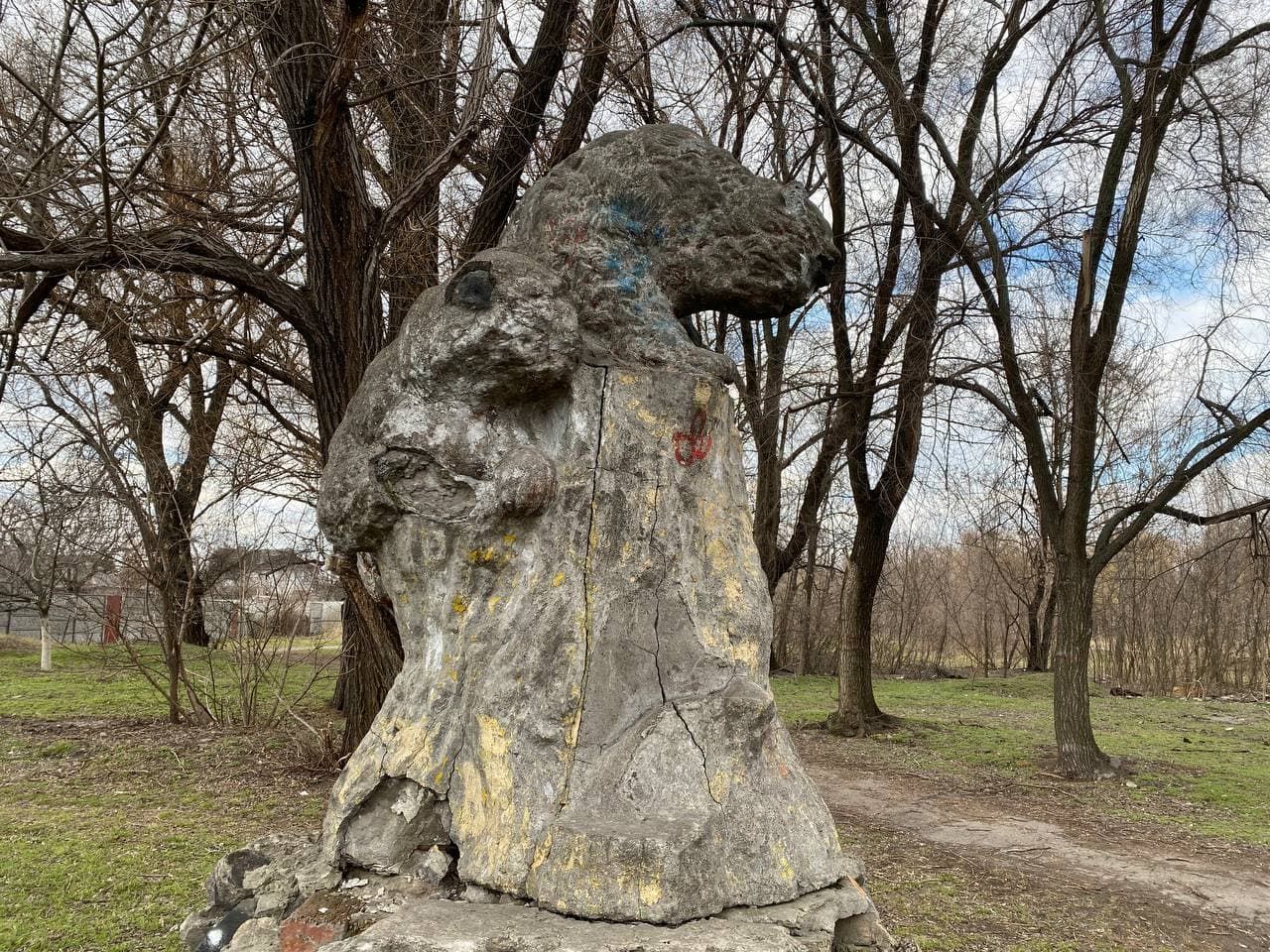 Забытый, но чистый: как выглядит парк Кирова в Днепре сейчас. Новости Днепра