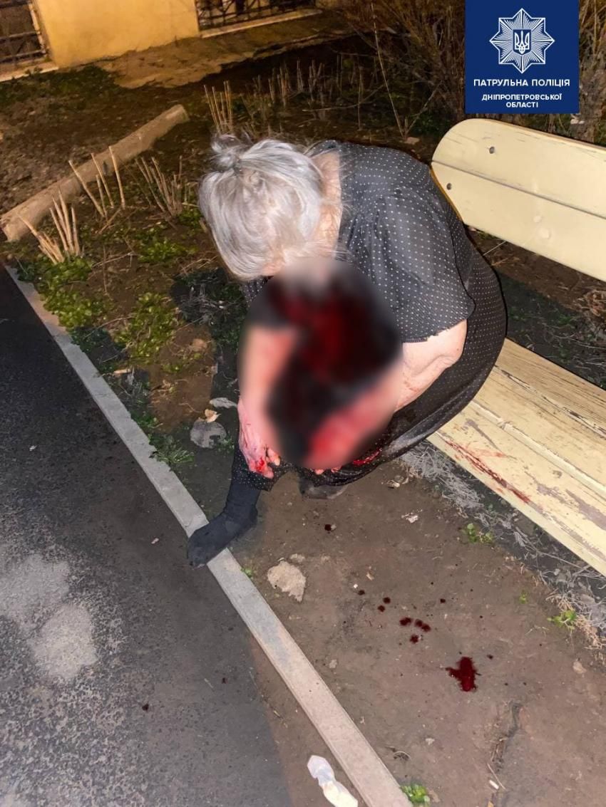 В Днепре мужчина избил родную мать пожилого возраста