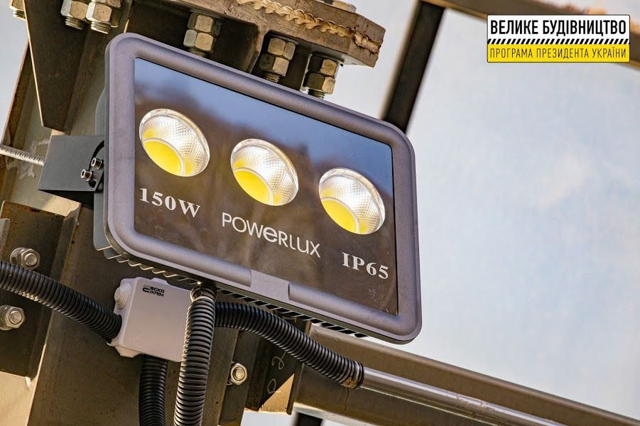 Футбольное поле с «живым» газоном, беговые дорожки и кросфит: в Кривом Роге реконструируют стадион «Спартак»