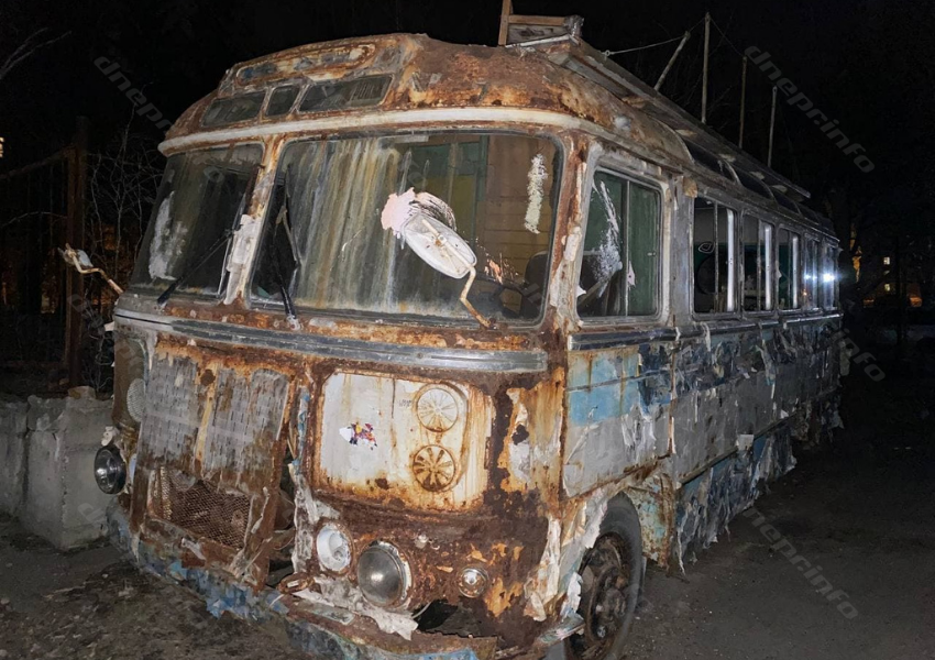 Где в Днепре находится кладбище старых автобусов «Телевидение». Новости Днепра