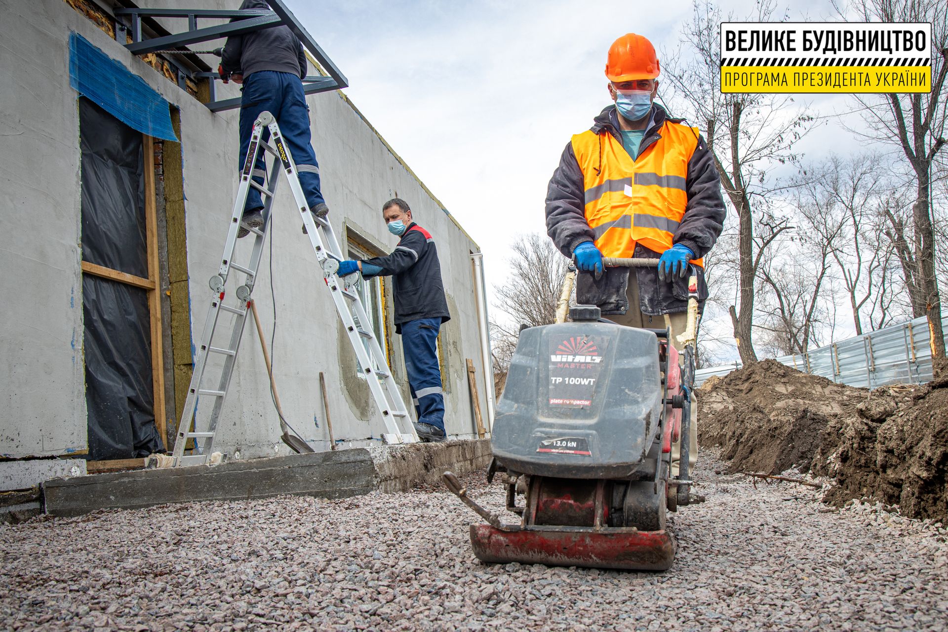В поселке Куриловка завершают строительство амбулатории