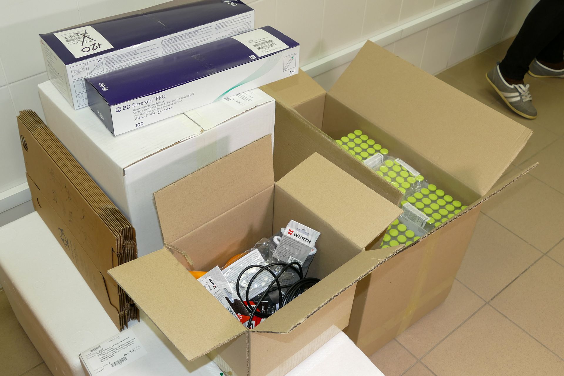 Днепропетровщина получила вакцину от коронавируса производства Pfizer/BioNTech