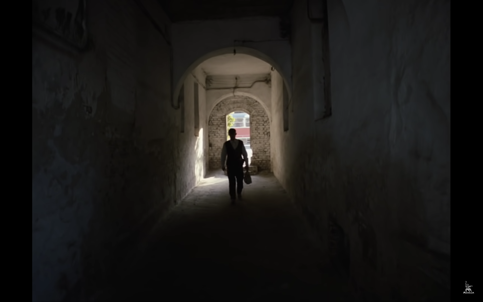 Михалков снимал здесь «Родню»: как выглядит дворик на Соборной площади. Новости Днепра