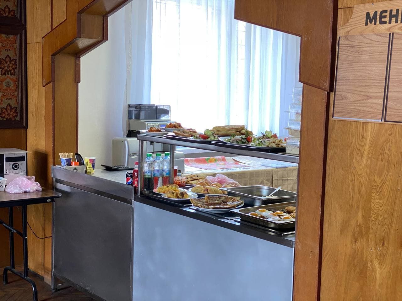 Привет из Советского Союза: как выглядит столовая Днепрохим. Новости Днепра