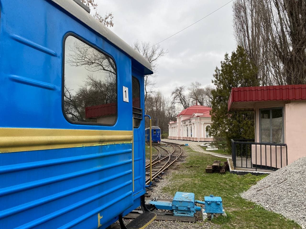 Детская железная дорога готовится к запуску: сколько будет стоить билет. Новости Днепра