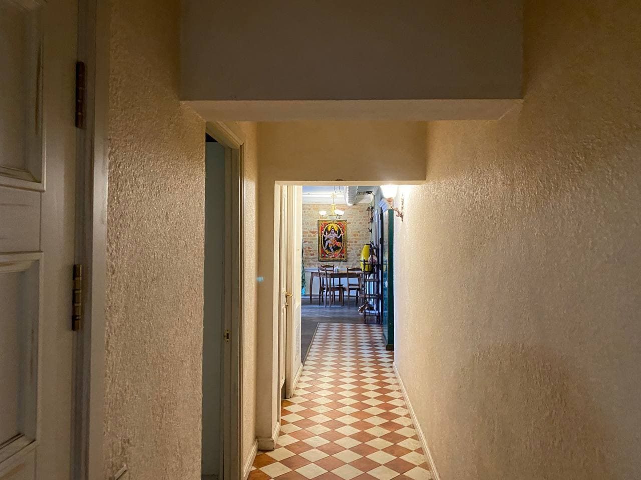 Самое старое вегетарианское кафе в Днепре: интервью с владельцем «Дамодары». Новости Днепра