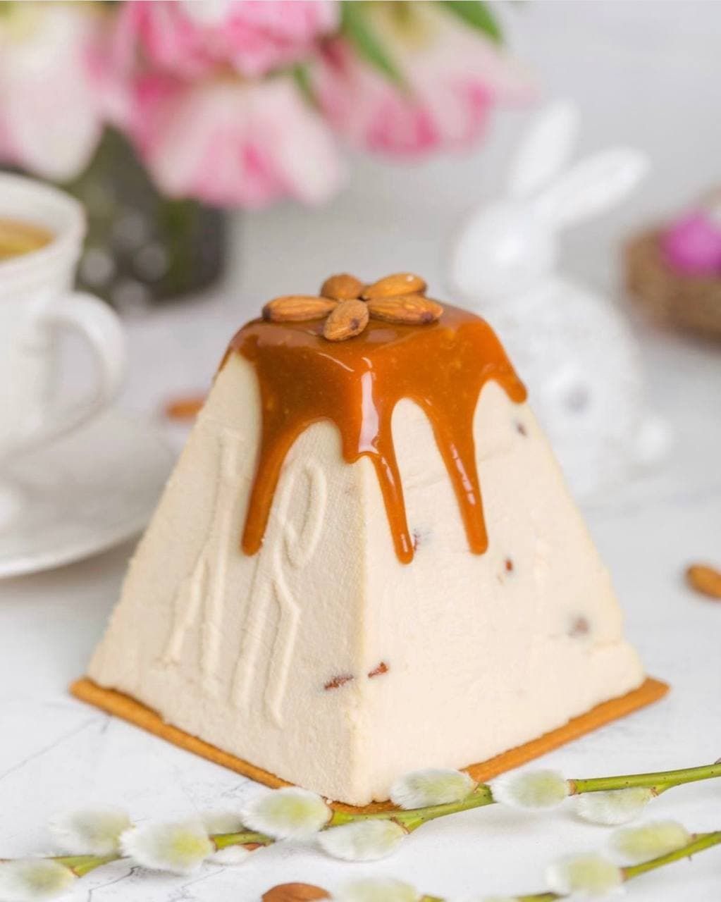 Готовимся к Пасхе: где купить самые необычные куличи в Днепре. Новости Днепра