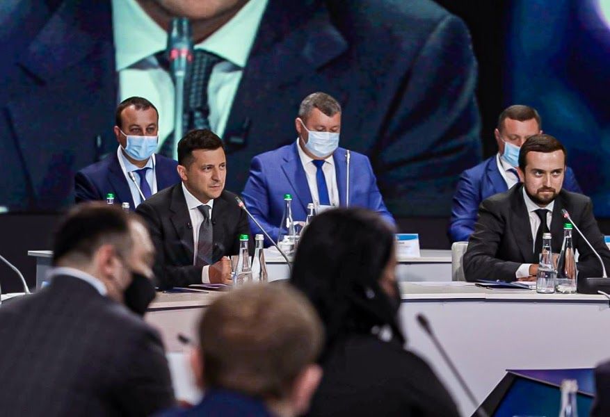 В Днепре во время Конгресса местных и региональных властей Президент предложил создать новые парки в каждой громаде