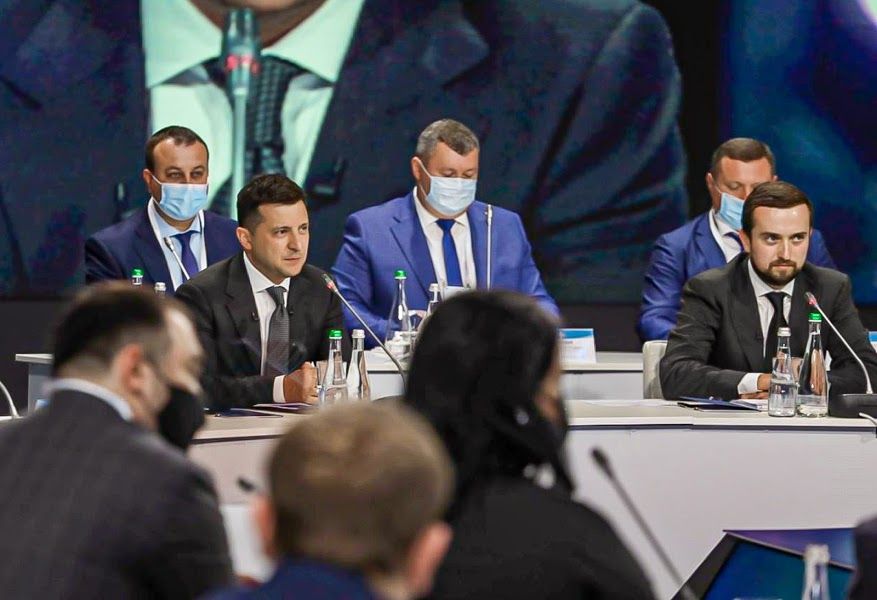 В Днепре во время Конгресса местных и региональных властей Президент предложил создать новые парки в каждой громаде