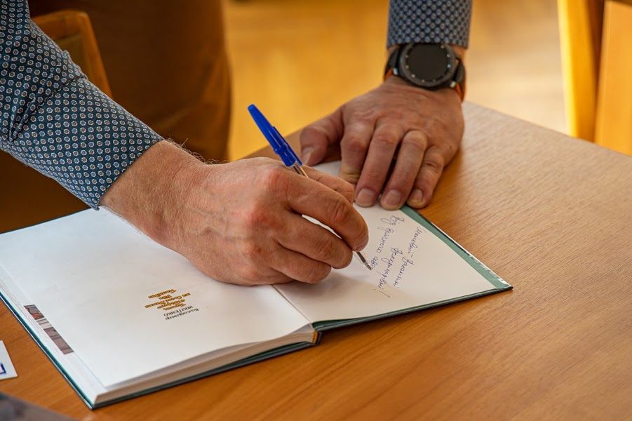 Четыре украинских писателя представили свои новинки в ДнепроОГА