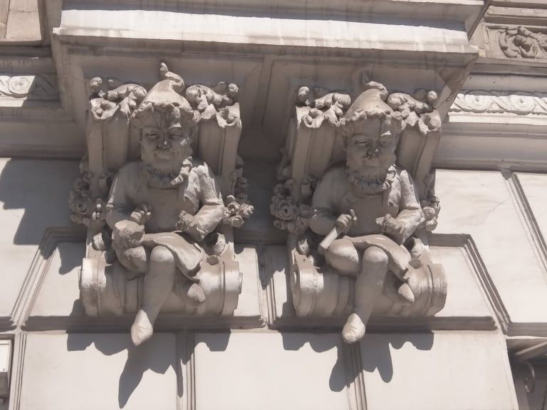 дом с гномами