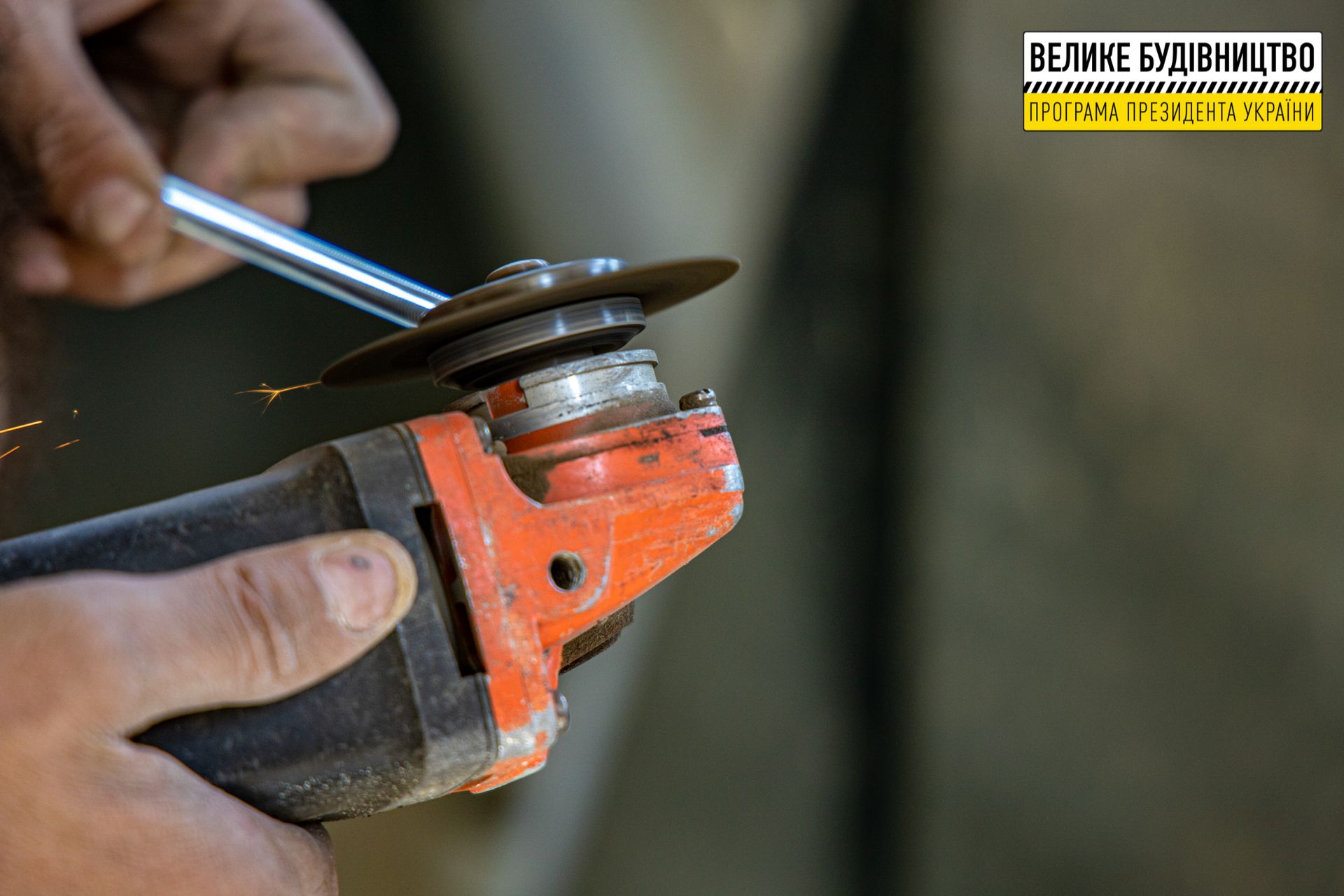 В Слобожанском возводят бассейн для взрослых и детей