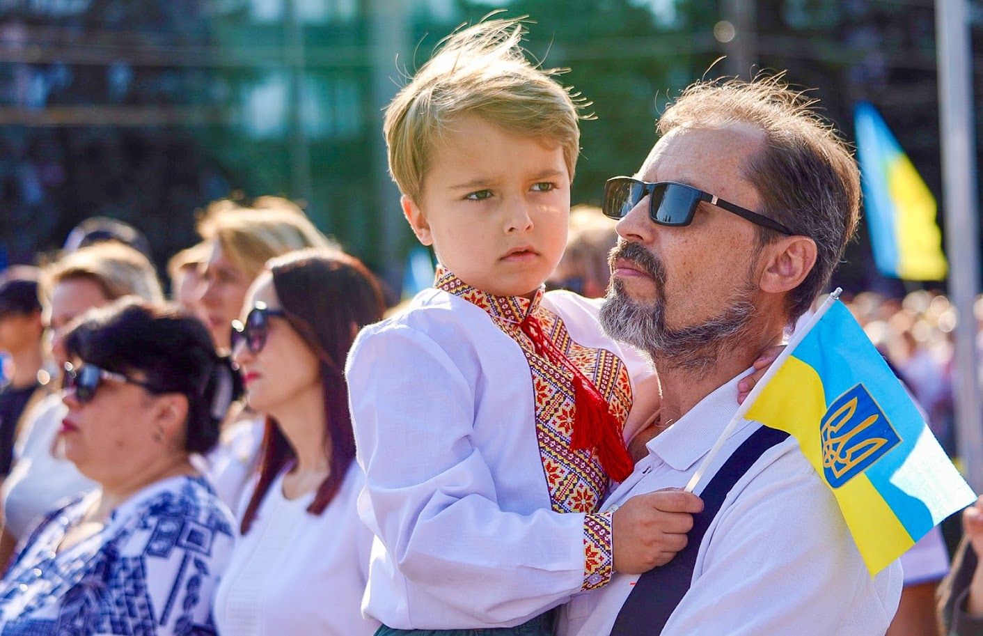 В Кривом Роге на флагшток-великан подняли Государственный Флаг