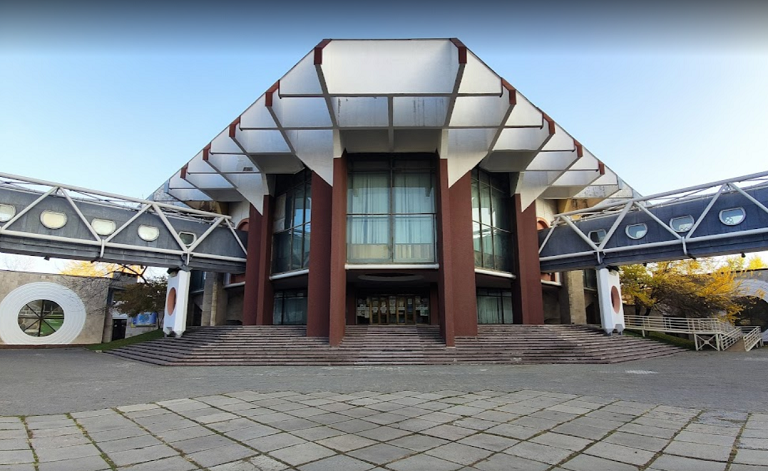 Дом пионеров