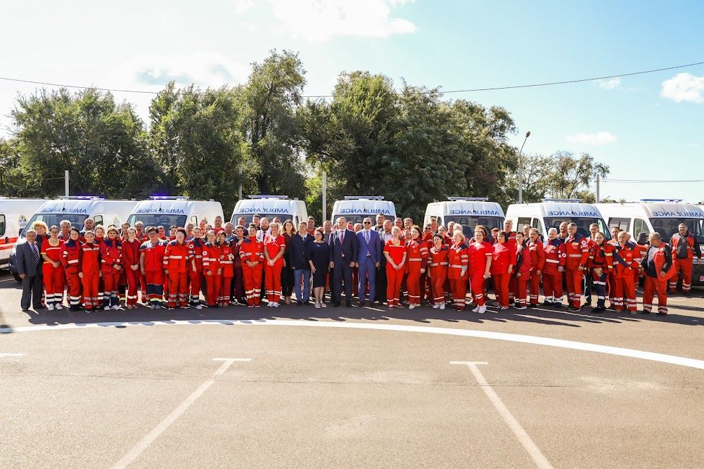 Криворожской станции экстренной медпомощи передали еще 28 «скорых»