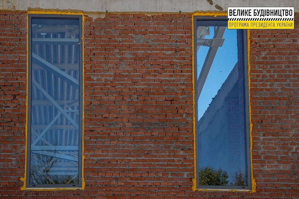 Для никопольчан возводят современный спорткомплекс