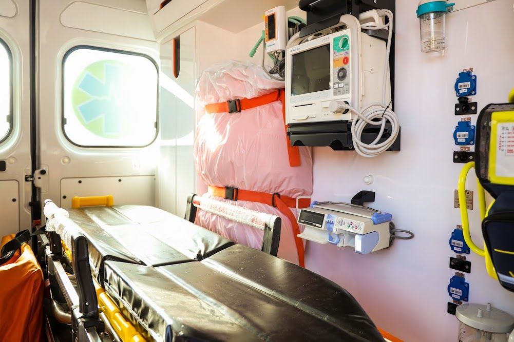 Криворожской станции экстренной медпомощи передали еще 28 «скорых»