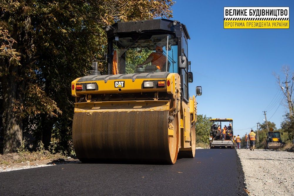В этом году в Каменском районе отремонтировали две дороги, еще две в работе