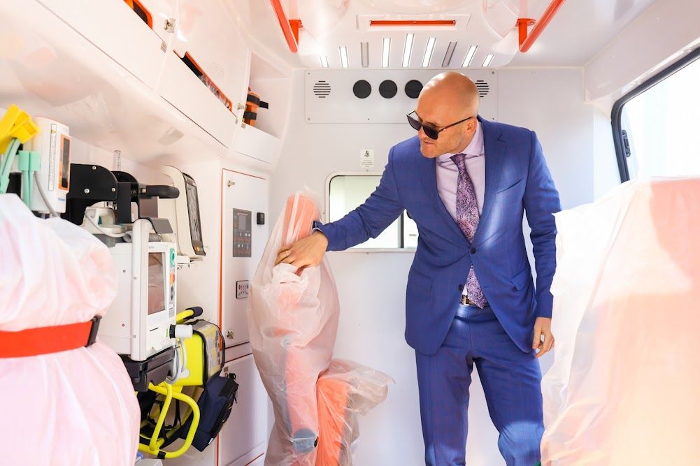 Криворожской станции экстренной медпомощи передали еще 28 «скорых»