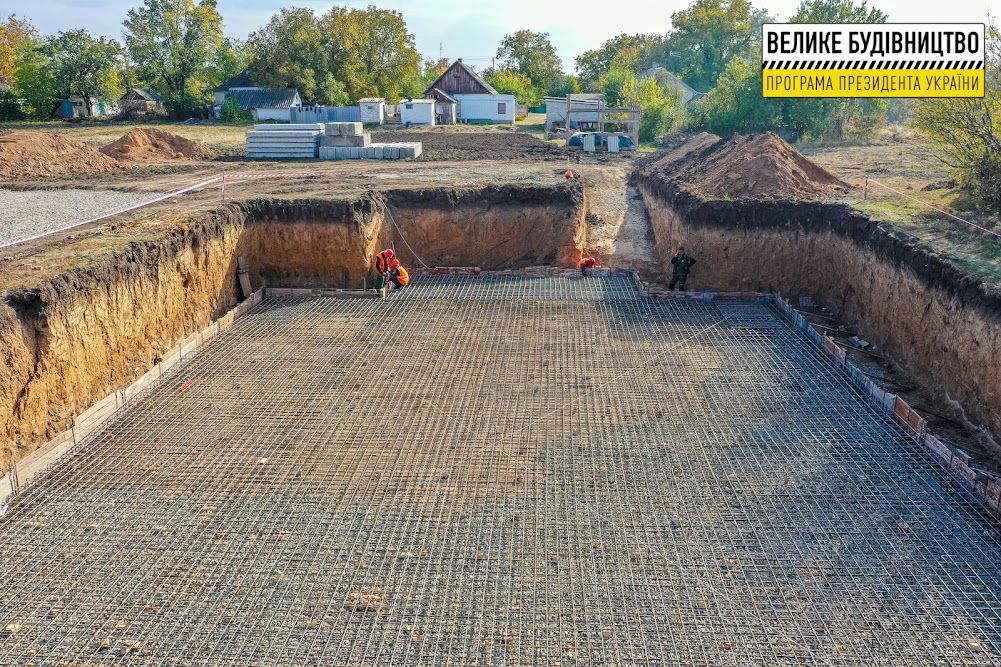 На Днепропетровщине возводят еще один уютный дом для детей-сирот