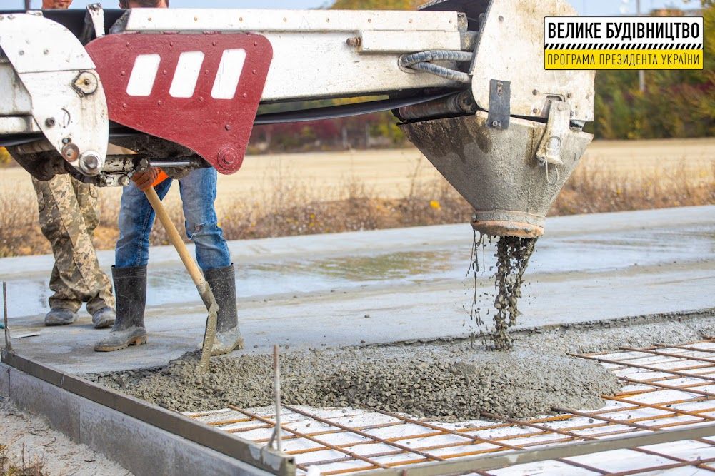 В Софиевке осовременивают стадион местной спортшколы