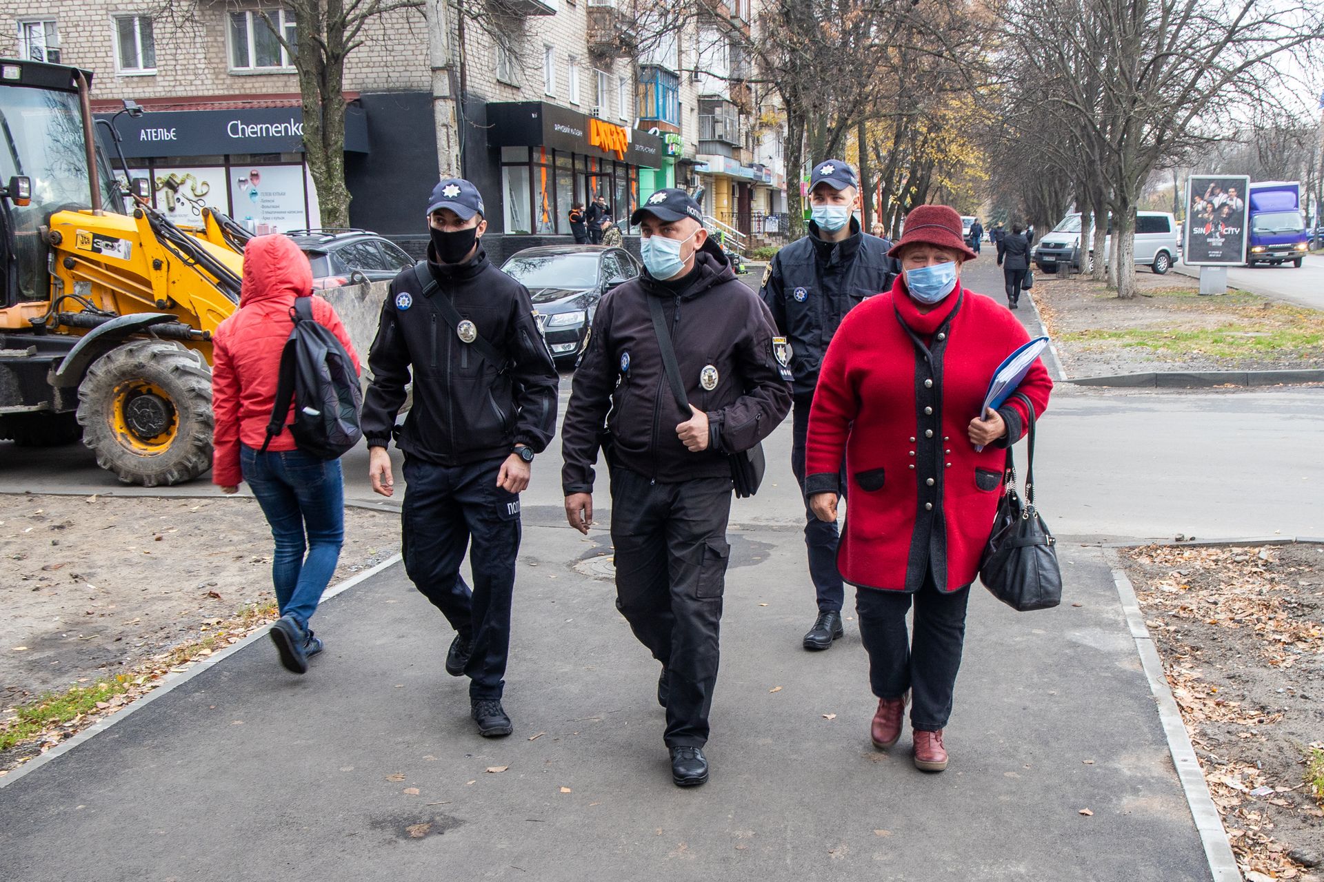 Карантинные рейды в Новомосковске: представители полиции ежедневно проверяют 25 объектов