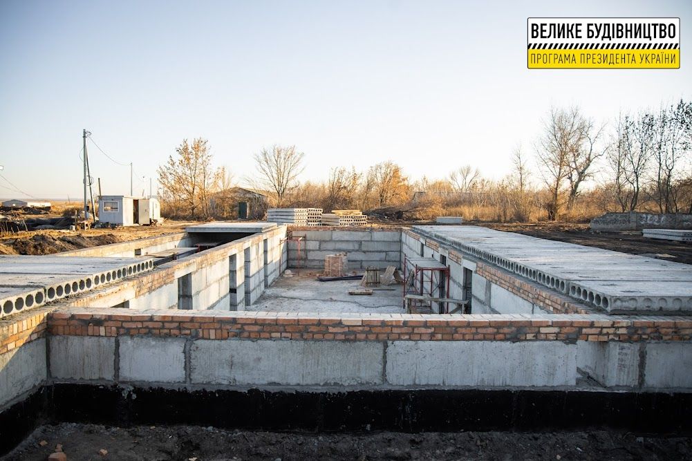 В Петровке возводят «с нуля» уютный дом для детей-сирот