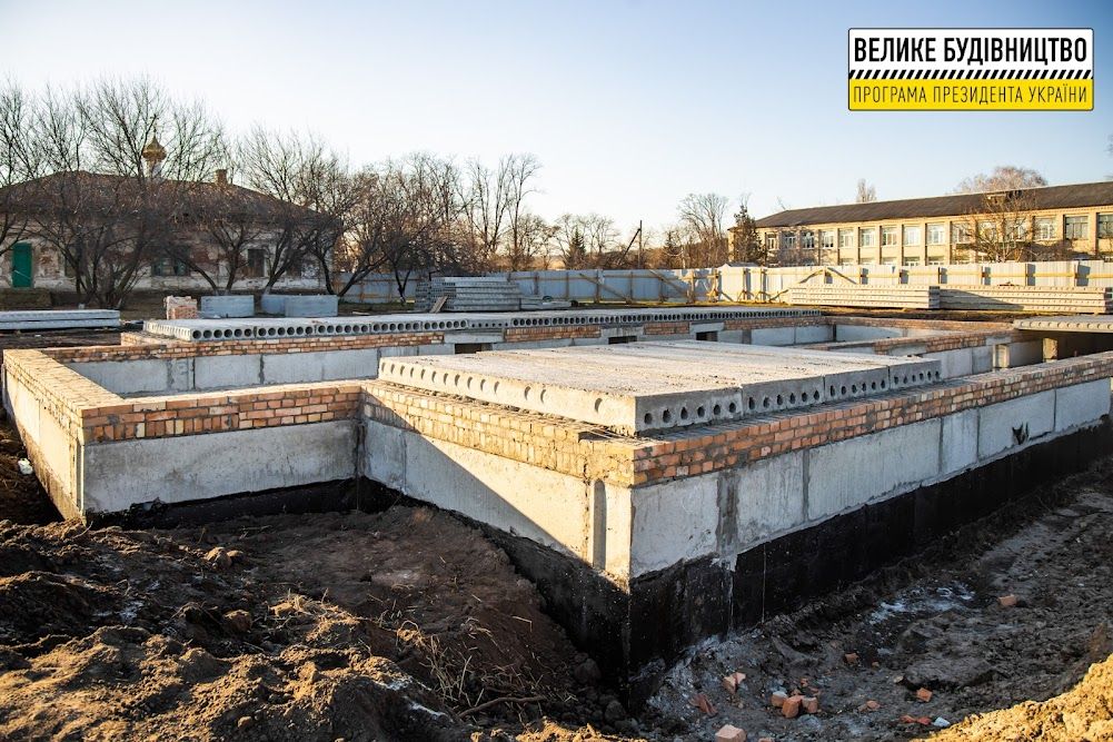 В Петровке возводят «с нуля» уютный дом для детей-сирот