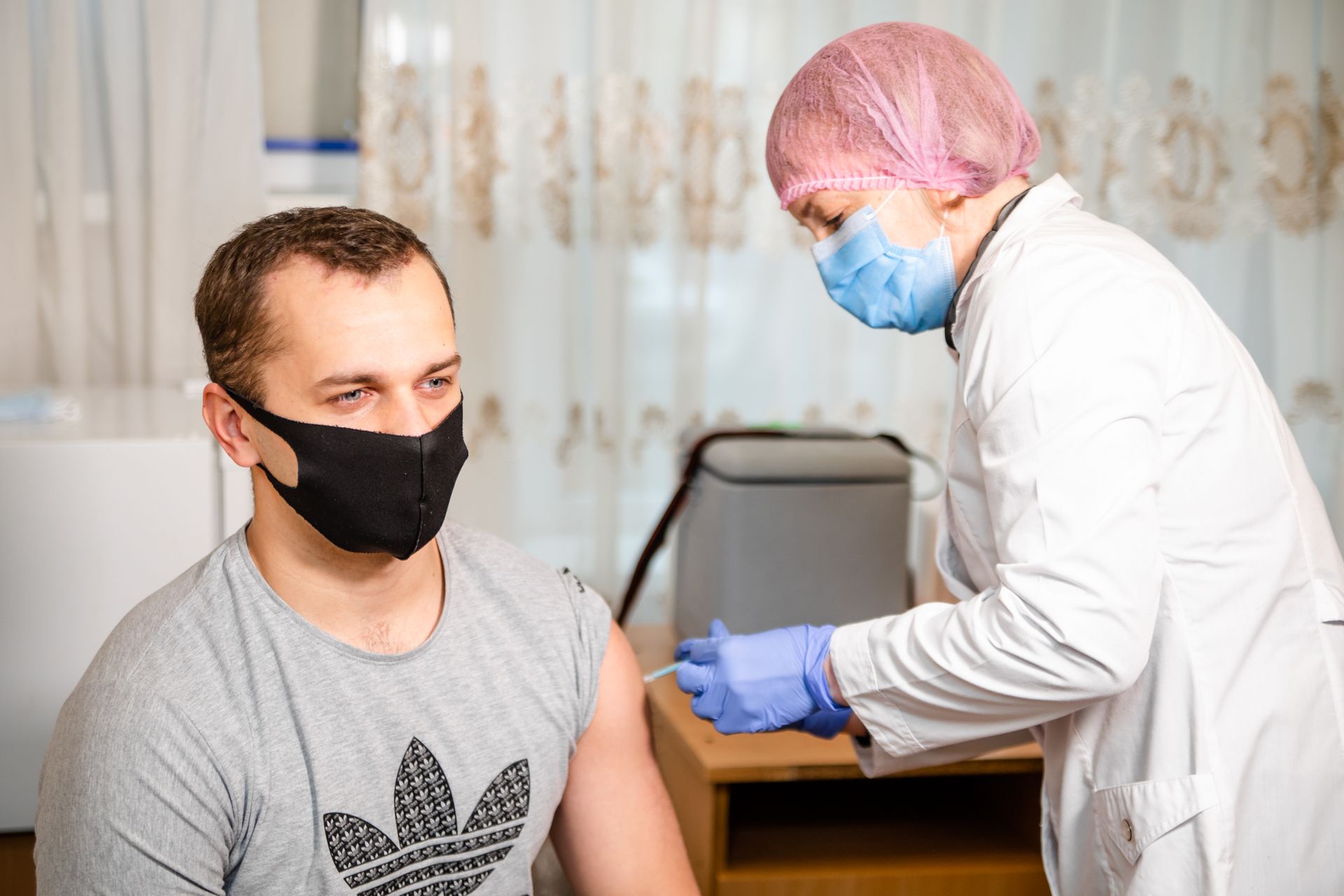 Активнее всего на Днепропетровщине вакцинируются люди от 20 до 49 лет