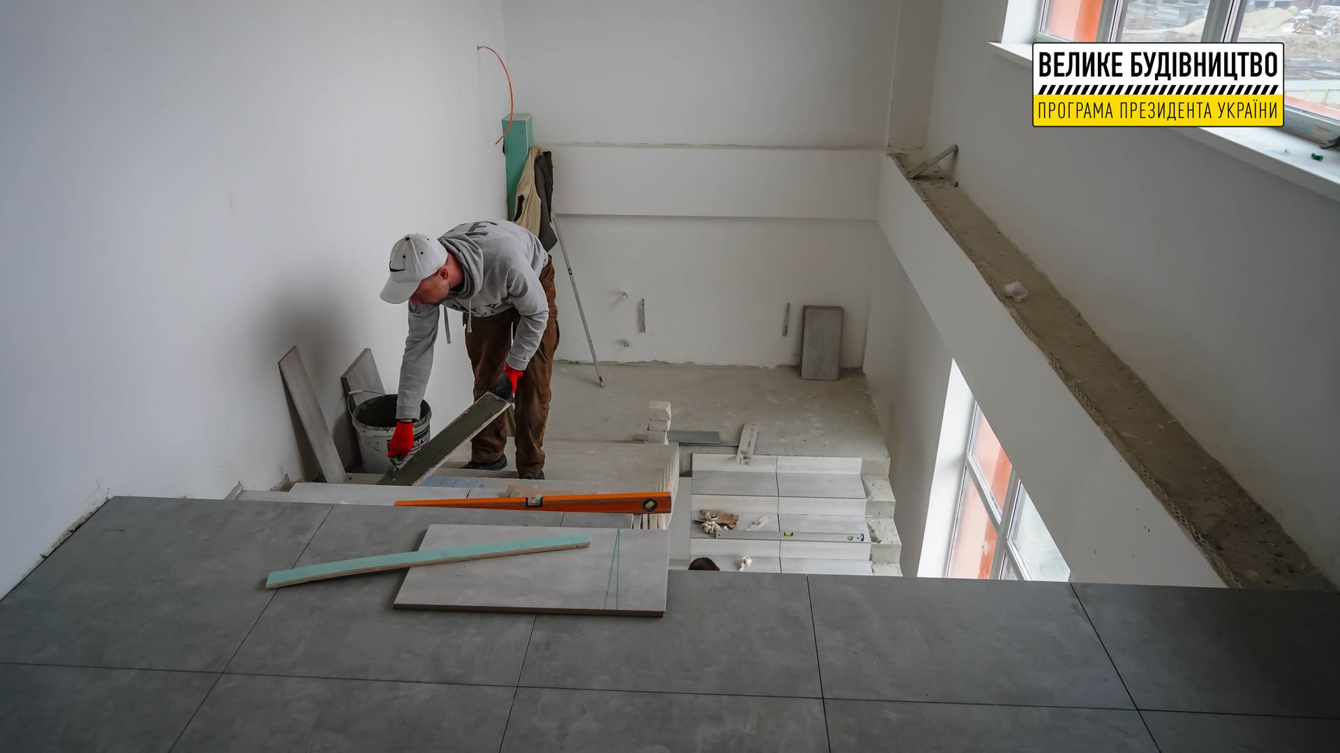 В Слобожанском заканчивают строить «с нуля» бассейн