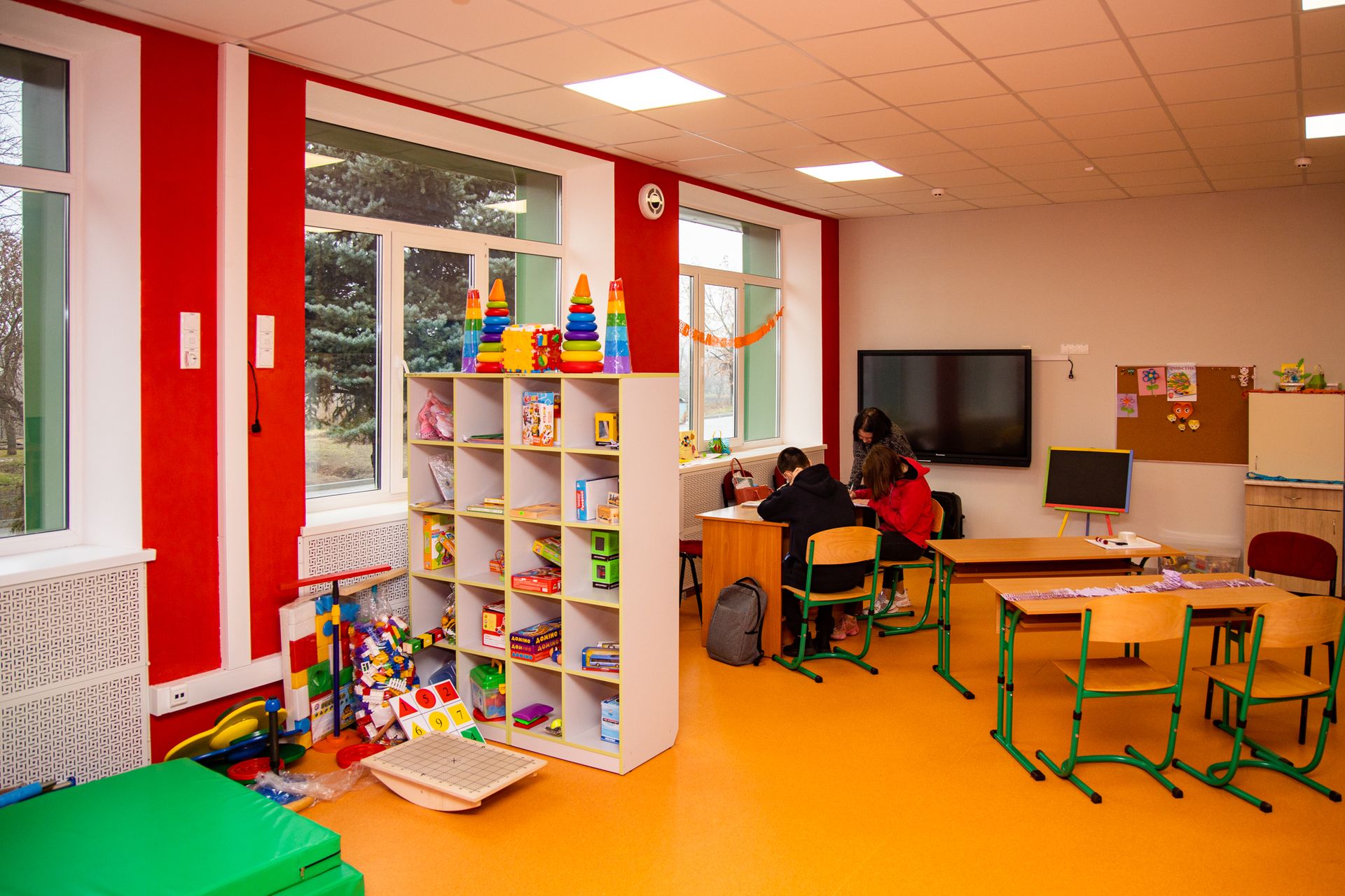 Сверхсовременный, мультимедийный, энергосберегающий: Томаковский лицей после реконструкции вдохновляет детей и учителей