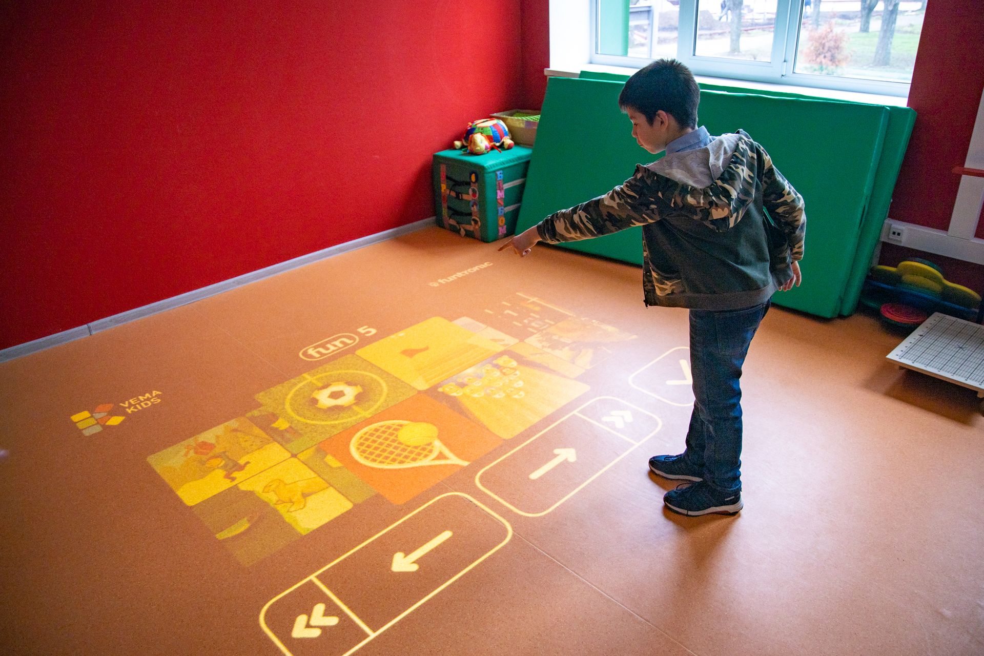 Сверхсовременный, мультимедийный, энергосберегающий: Томаковский лицей после реконструкции вдохновляет детей и учителей