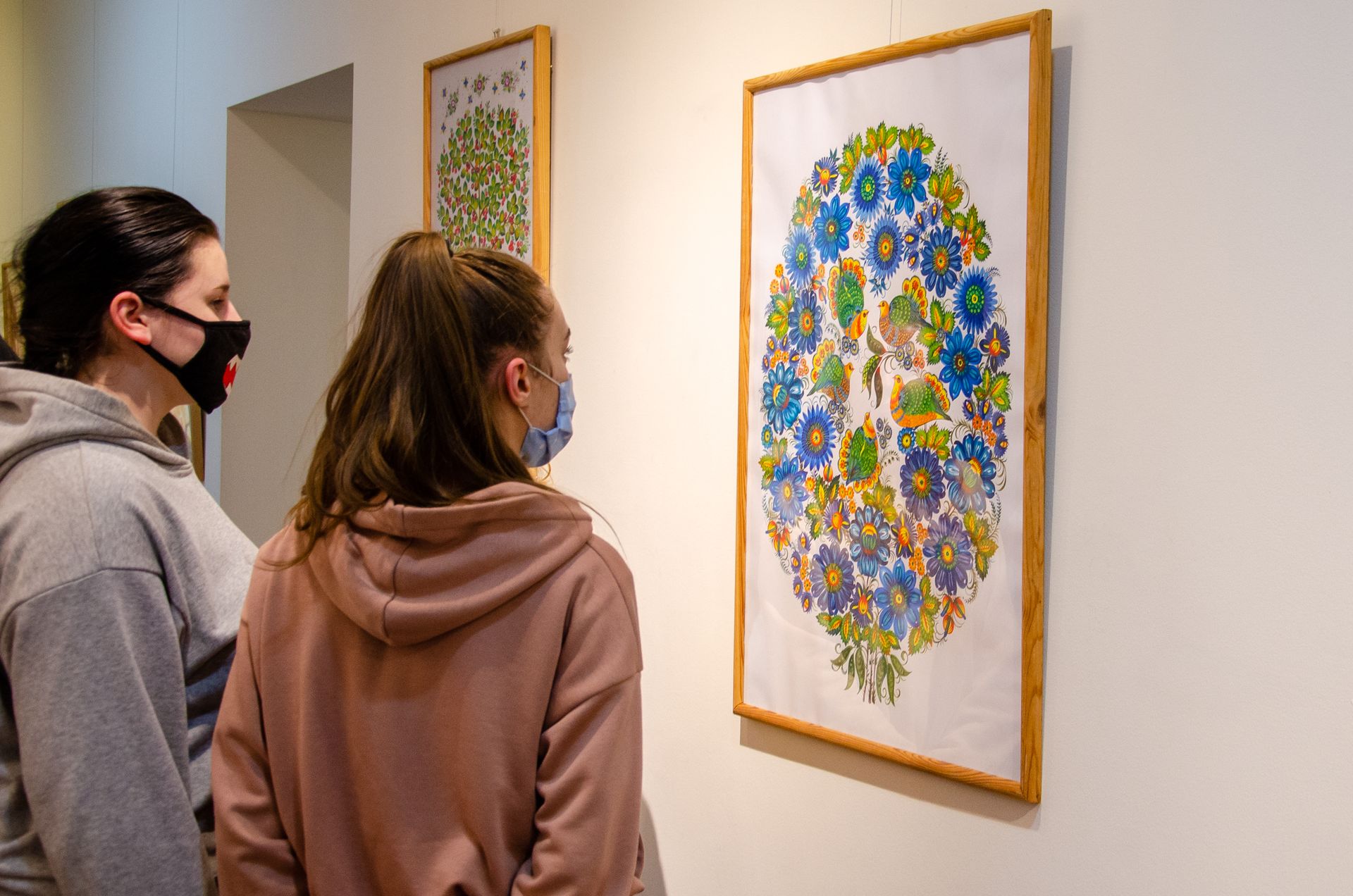 В Днепровском музее украинской живописи стартовала культурно-художественная акция «Праздничная Петриковка»