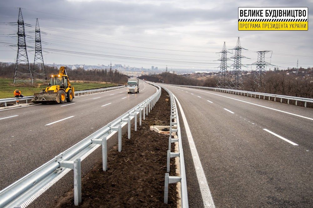 В Днепре заканчивают строительство первой объездной дороги города